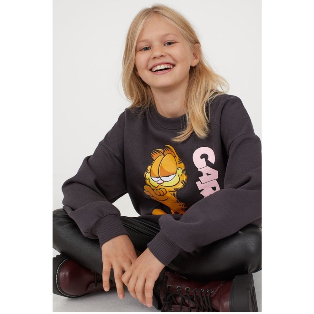 🔴Crewneck Dark Grayish Blue Garfield Sweater Size 16/18